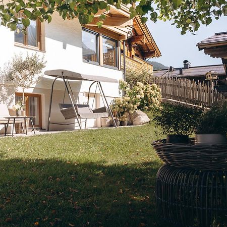 Haus Spieleck Bed and Breakfast Saalbach-Hinterglemm Buitenkant foto