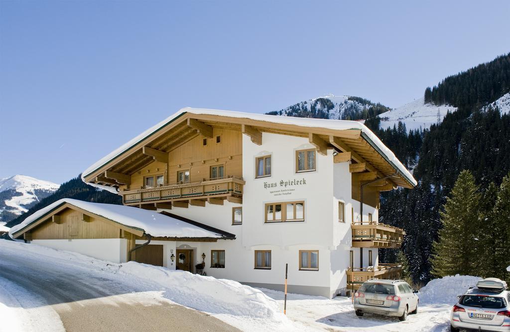 Haus Spieleck Bed and Breakfast Saalbach-Hinterglemm Buitenkant foto