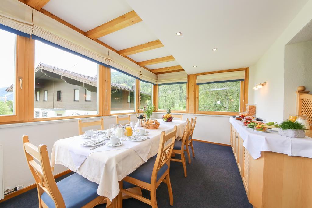 Haus Spieleck Bed and Breakfast Saalbach-Hinterglemm Buitenkant foto