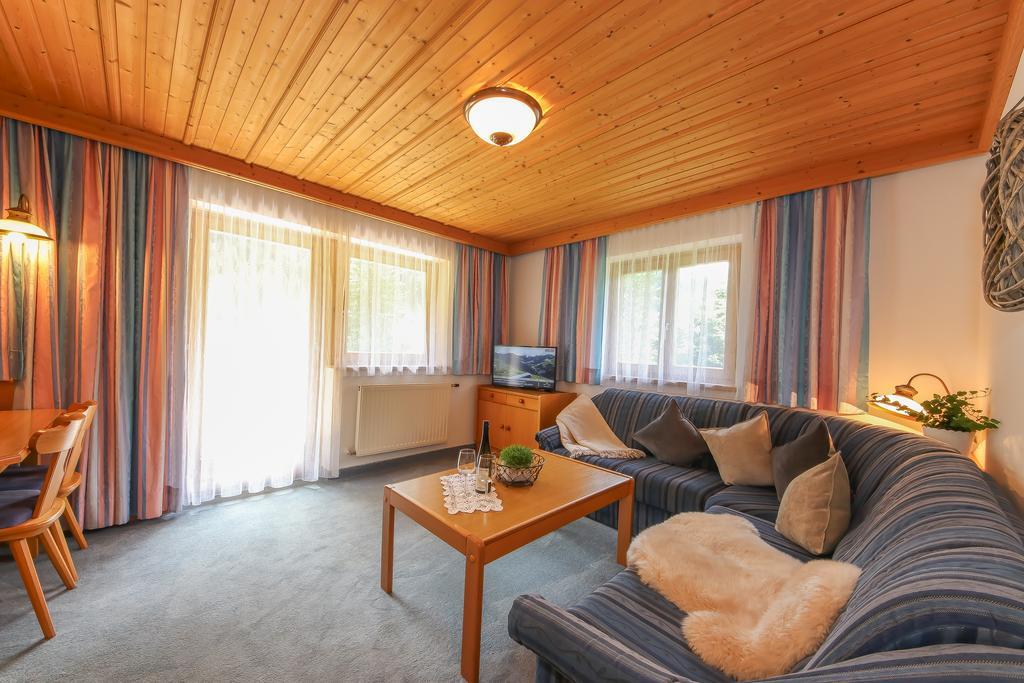 Haus Spieleck Bed and Breakfast Saalbach-Hinterglemm Buitenkant foto