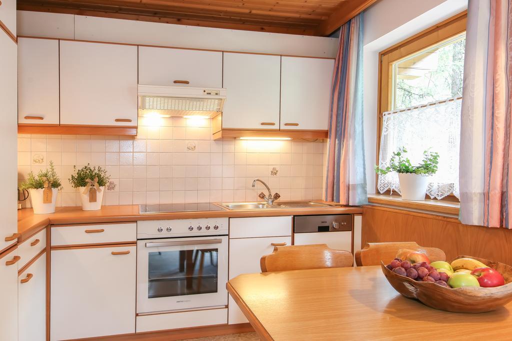 Haus Spieleck Bed and Breakfast Saalbach-Hinterglemm Buitenkant foto