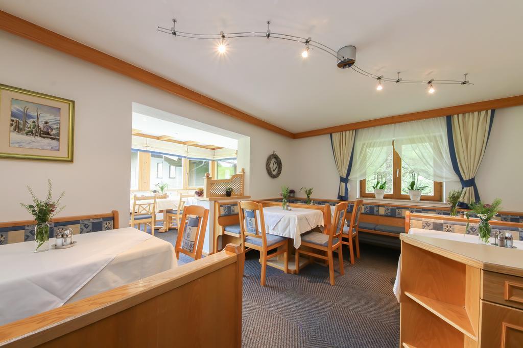 Haus Spieleck Bed and Breakfast Saalbach-Hinterglemm Buitenkant foto